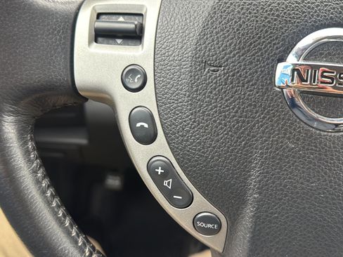 Used 2011 Nissan Rogue SV w/ SL Pkg image 28