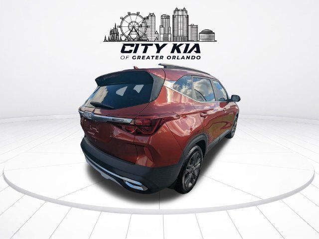 Certified 2023 Kia Seltos S w/ Navigation Package FWD image 5