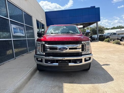 Used 2019 Ford F250 XLT w/ XLT Premium Package AWD/4WD image 3