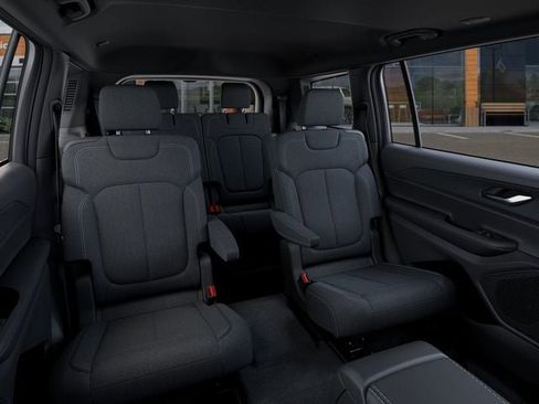 Used 2025 Jeep Grand Cherokee L Laredo w/ Luxury Tech Group I AWD/4WD image 15