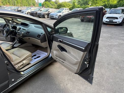 Used 2010 Honda Civic Hybrid Sedan image 11