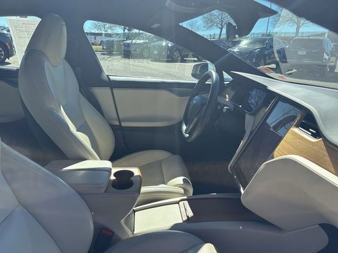 Used 2020 Tesla Model S Long Range image 27