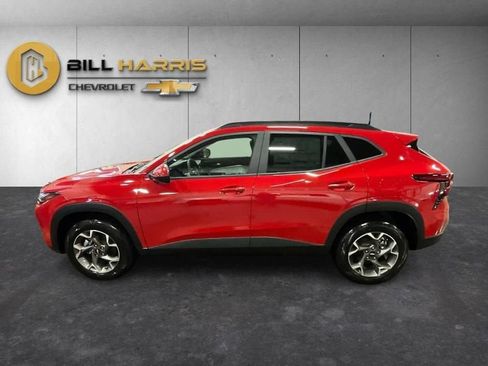 New 2026 Chevrolet Trax LT w/ Driver Confidence Package FWD image 13