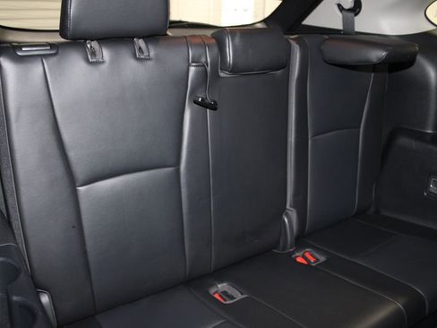 Used 2022 Toyota Highlander XLE image 32