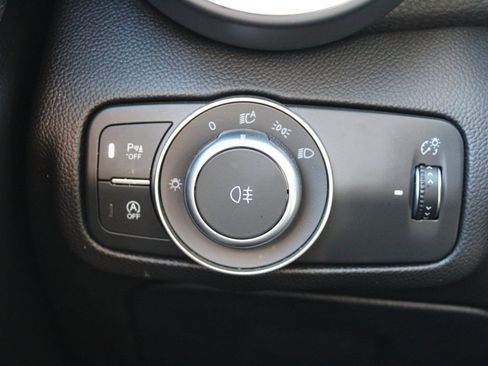 Used 2022 Alfa Romeo Giulia Ti image 12