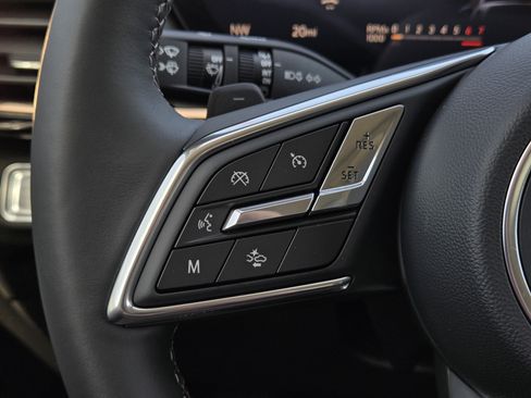 New 2026 Buick Envision Avenir image 10