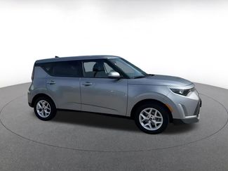 Used 2025 Kia Soul LX w/ LX Technology Package video 2