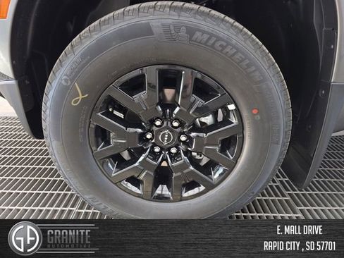 New 2026 Nissan Frontier S image 12