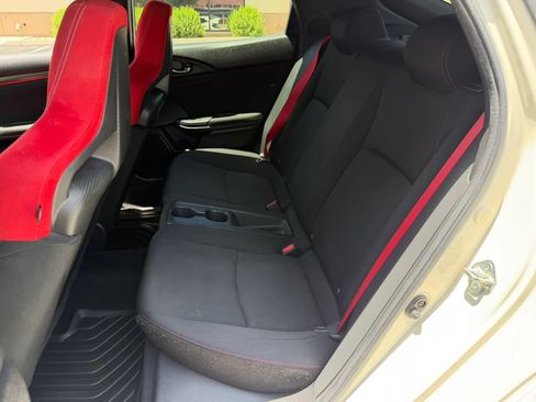 Used 2018 Honda Civic Type R image 17