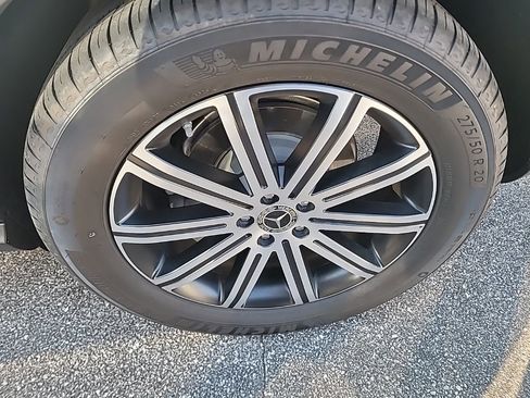 Used 2025 Mercedes-Benz GLE 350 4MATIC image 7