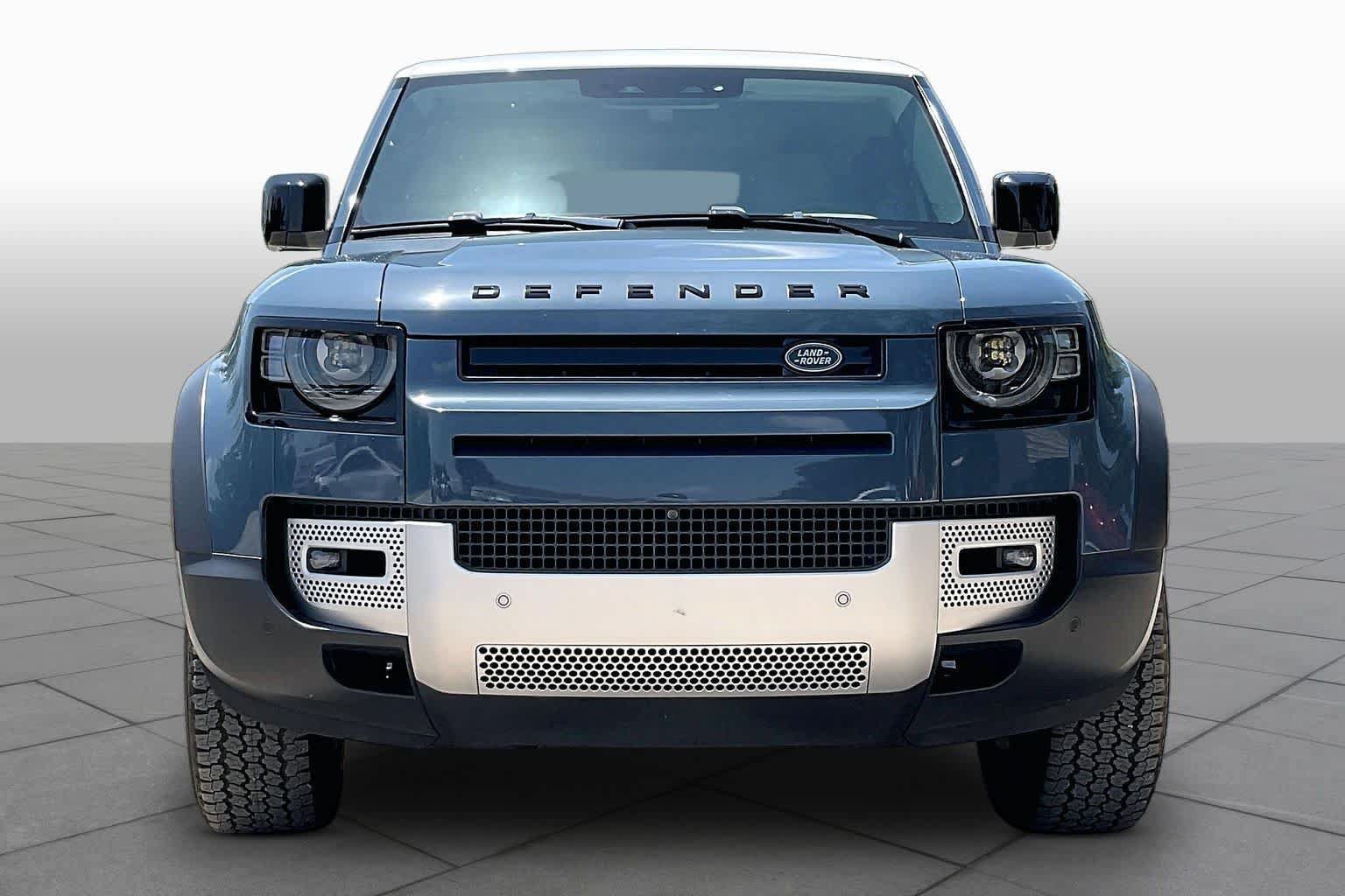 Used 2021 Land Rover Defender 110 SE AWD/4WD image 4