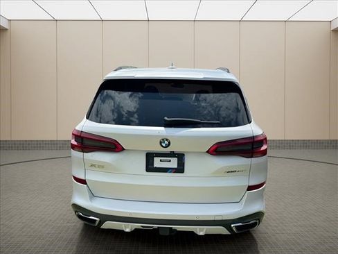 Used 2019 BMW X5 xDrive50i w/ M Sport Package AWD/4WD image 16