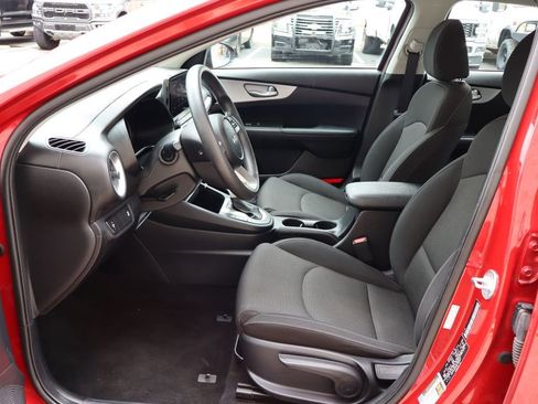 Used 2024 Kia Forte LXS FWD image 21