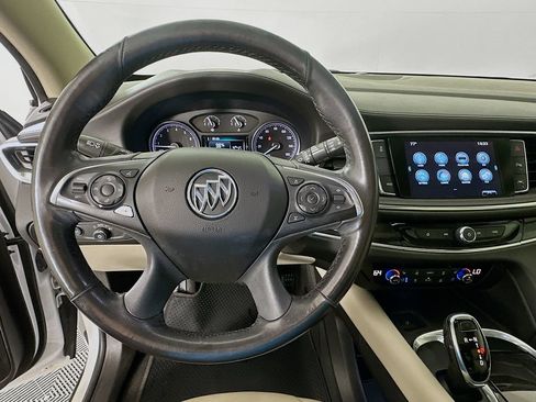 Used 2019 Buick Enclave Premium w/ Experience Buick Package FWD image 11