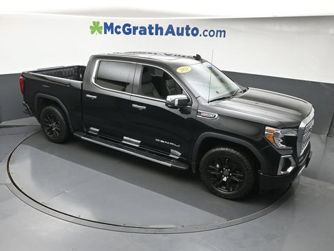 Used 2021 GMC Sierra 1500 Denali w/ Driver Alert Package II AWD/4WD image 3