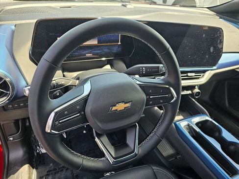 New 2026 Chevrolet Equinox EV LT FWD image 25