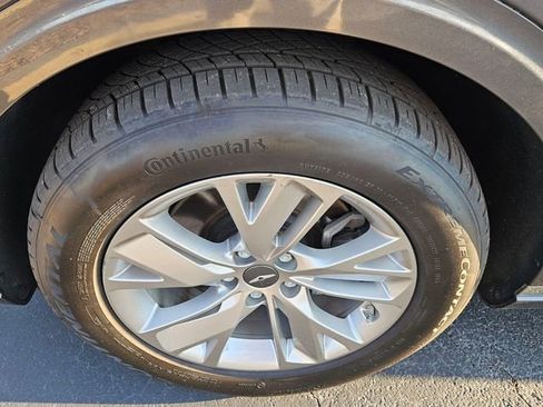 Used 2022 Genesis GV70 2.5T image 27