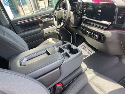 Used 2023 Chevrolet Silverado 1500 RST w/ Z71 Off-Road Package AWD/4WD image 21