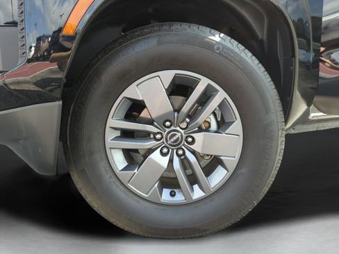 Certified 2025 Nissan Frontier SV RWD image 46