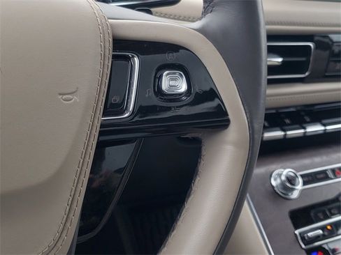 Certified 2023 Lincoln Aviator Reserve w/ Equipment Group 201A image 20