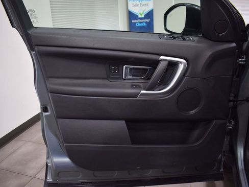 Used 2018 Land Rover Discovery Sport HSE image 7