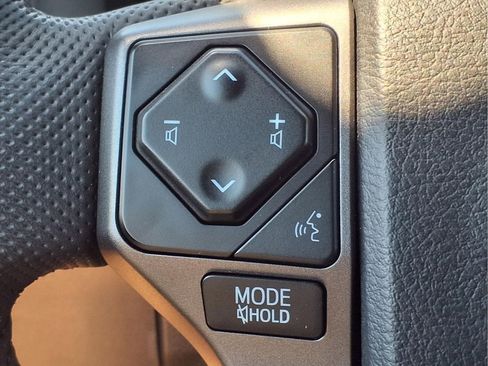 Used 2023 Toyota Tacoma TRD Off-Road AWD/4WD image 20
