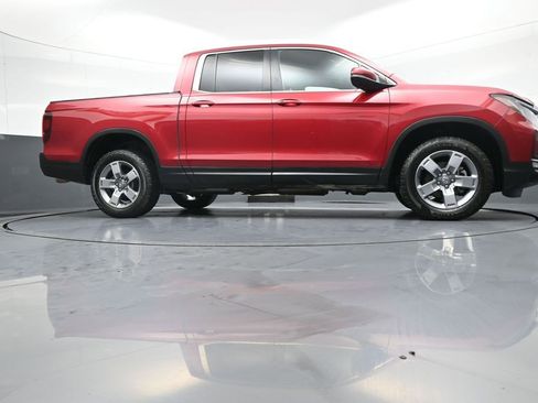Certified 2025 Honda Ridgeline RTL image 28