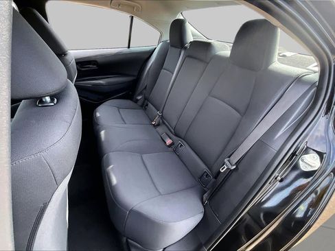 Used 2024 Toyota Corolla LE FWD image 18