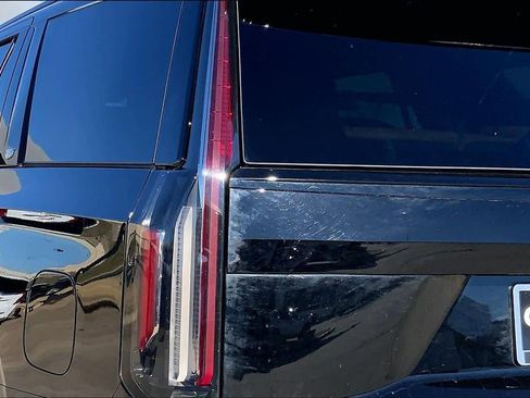 Used 2023 Cadillac Escalade Sport w/ Touring Package image 28