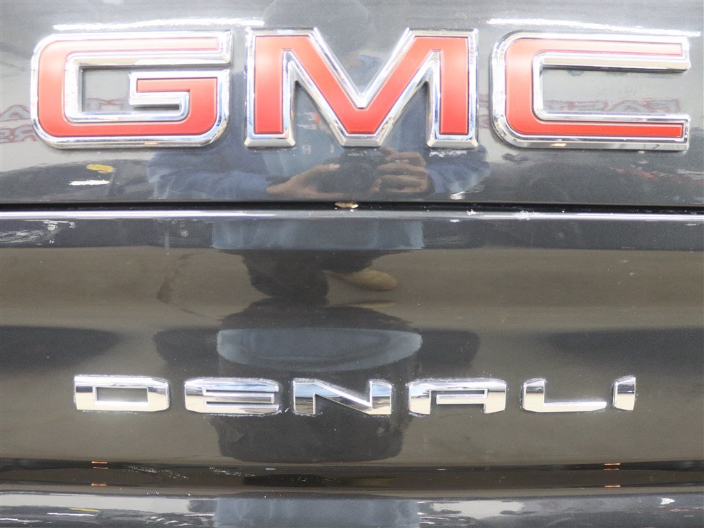 Used 2020 GMC Sierra 2500 Denali w/ Denali Ultimate Package AWD/4WD image 32