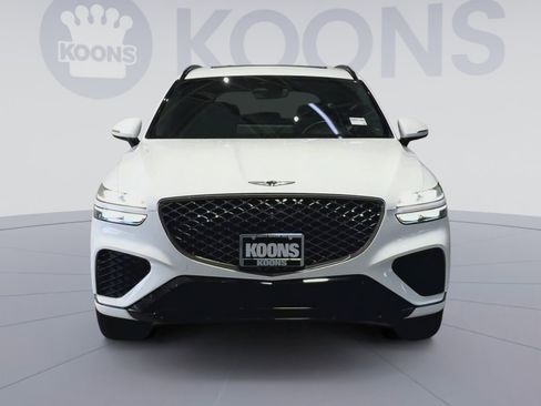 Used 2023 Genesis GV70 3.5T Sport w/ Sport Prestige Package AWD/4WD image 4