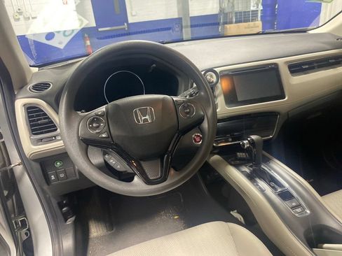 Used 2016 Honda HR-V EX image 15