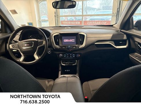 Used 2024 GMC Terrain SLE image 17