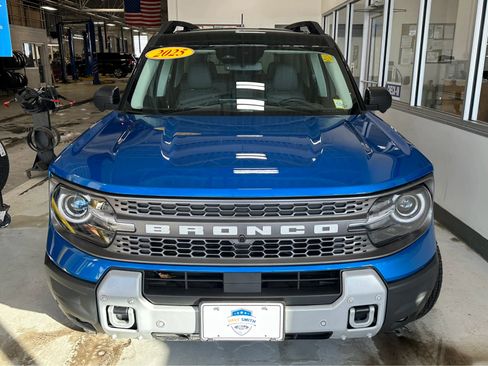Used 2025 Ford Bronco Sport Badlands w/ Badlands Tech Package AWD/4WD image 3