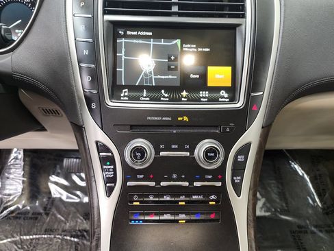 Used 2018 Lincoln MKX Reserve w/ Lincoln MKX Climate Package AWD/4WD image 18