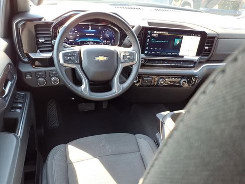 Used 2025 Chevrolet Silverado 1500 LT image 12