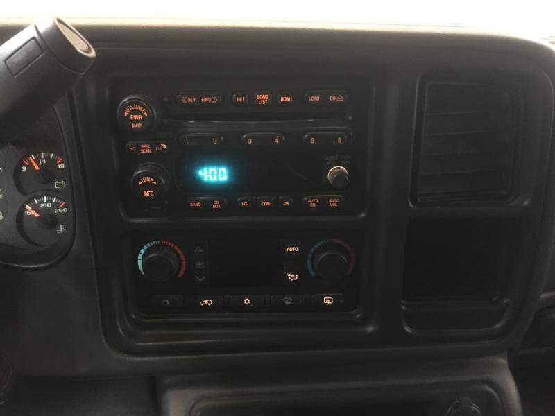 Used 2007 GMC Sierra 3500 SLT w/ Heavy-Duty Power Package AWD/4WD image 14