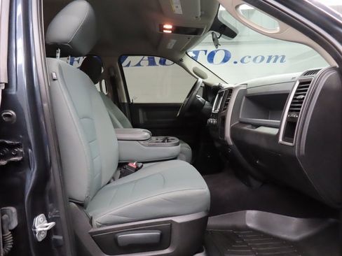 Used 2018 RAM 1500 Express w/ Express Value Package image 22