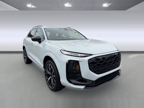 New 2026 Audi Q3 quattro 2.0T AWD/4WD image 6