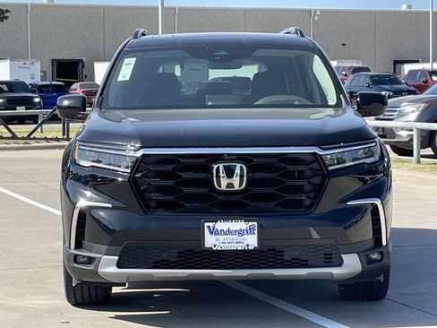Certified 2024 Honda Pilot Elite image 8
