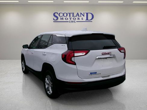 Used 2024 GMC Terrain SLE FWD image 8