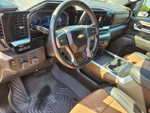 Used 2024 Chevrolet Silverado 2500 High Country w/ High Country Premium Package AWD/4WD image 24