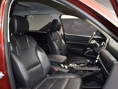 Used 2024 Kia Telluride S image 13