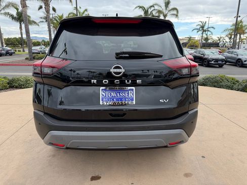 Used 2023 Nissan Rogue SV FWD image 5