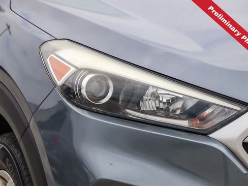 Used 2018 Hyundai Tucson SEL FWD image 4