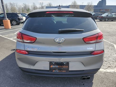 Used 2020 Hyundai Elantra GT image 8