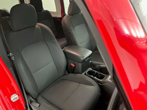 Used 2022 Jeep Wrangler Unlimited Sport AWD/4WD image 31
