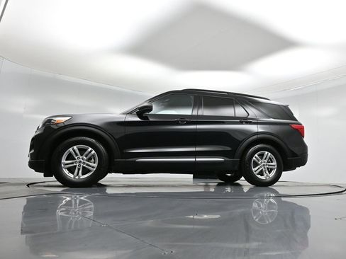 Certified 2022 Ford Explorer XLT image 54