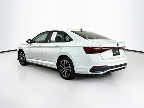Used 2025 Volkswagen Jetta Sport FWD image 5