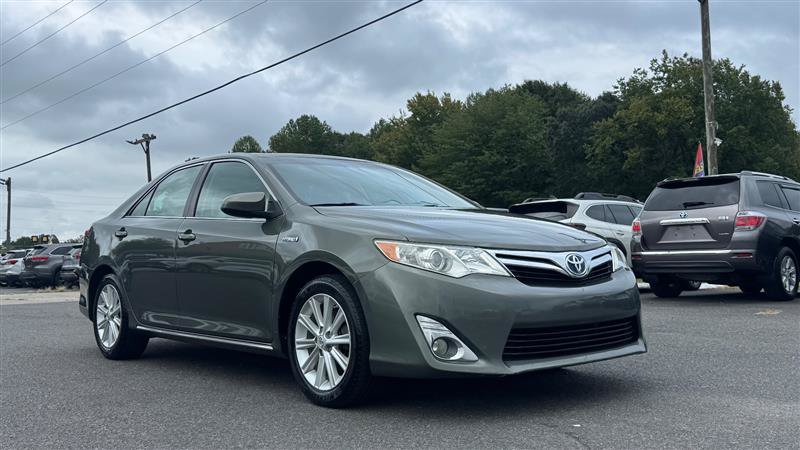 Used 2012 Toyota Camry XLE w/ Leather Pkg FWD image 4